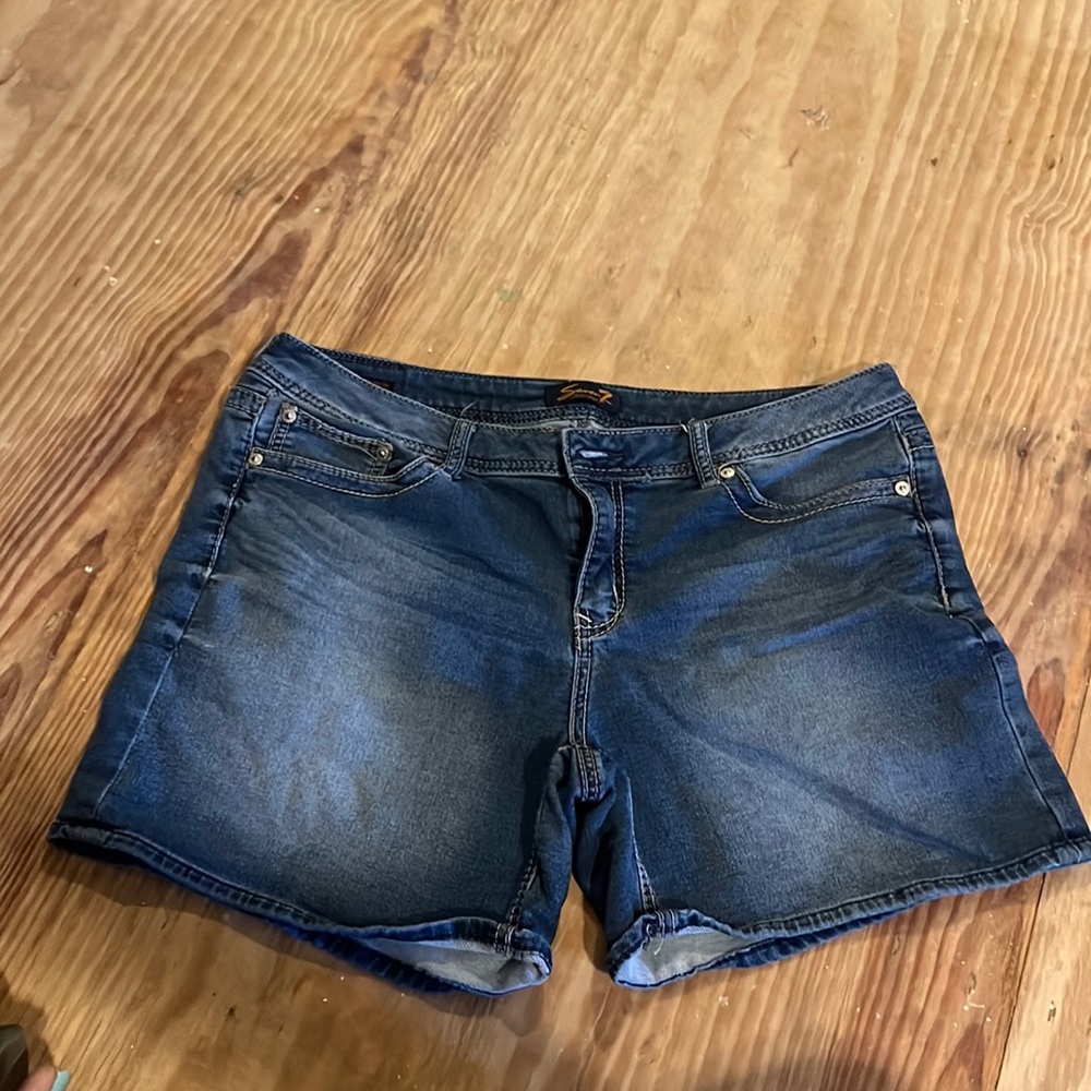 Seven7 size 14